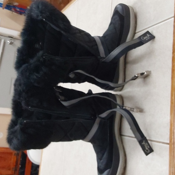 Woman’s Coach black Marietta winter boots with fur tops size 7.5 - Picture 9 of 16